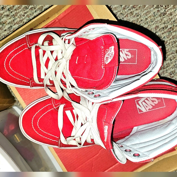 RED HI-TOP VANS SZ.10.5 MEN'S - Picture 2 of 6